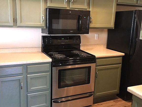 3rd image of 12424 S Suki Ct