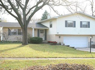 813 South Rd, Lisle, IL 60532