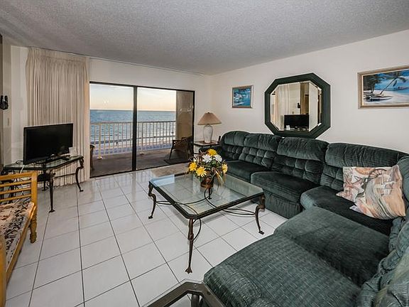 4th image of 19418 Gulf Blvd APT 406
