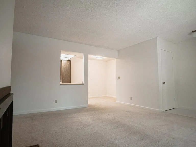 1477 De Rose Way #140 — Photo 3