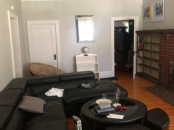 2nd image of 3421 Humboldt Ave S APT 1