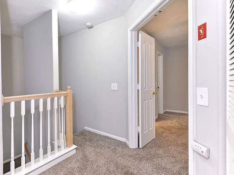 112 Post Oak Rd — Photo 20