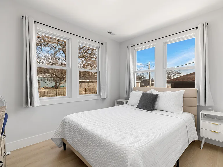 26415 W Beach St — Photo 14