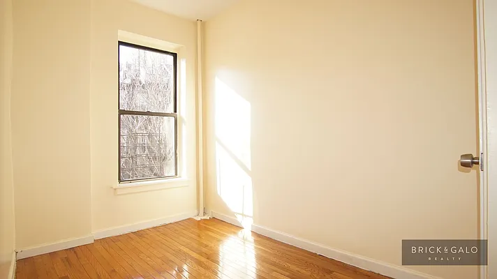 Rented by BRICK & GALO REALTY CORP | media 10