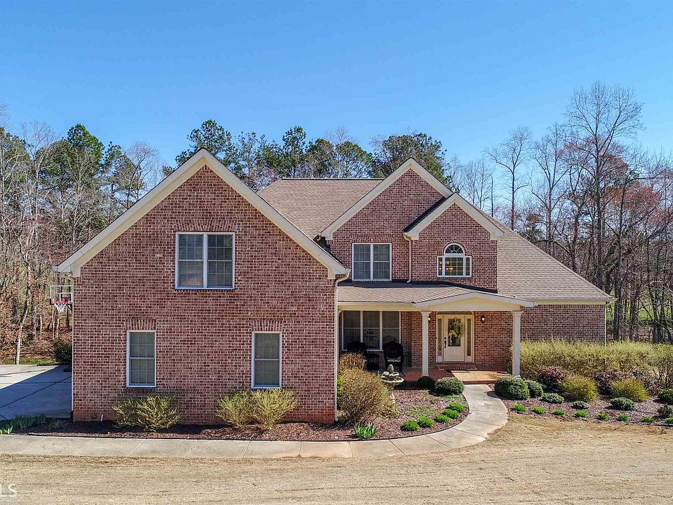 1st image of 446 Gold Bullion Dr W