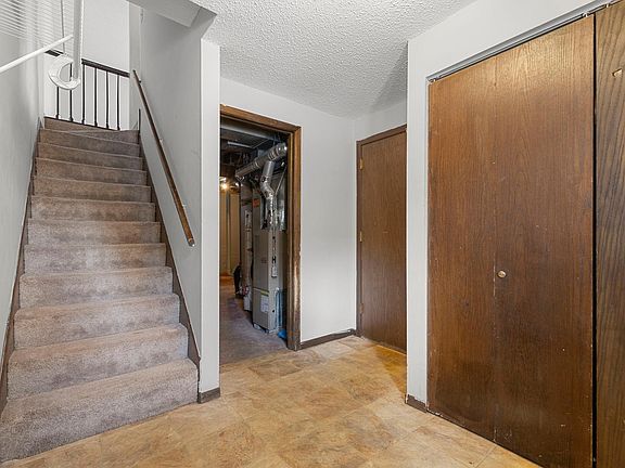 4th image of 2361 Dorland Ln E