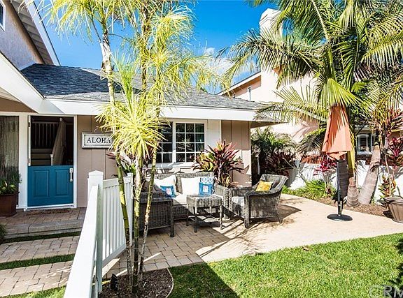 INTERLOCKING PAVERS ON THE WALKWAY AND FRONT PATIO