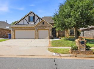 12713 NW 5th St, Yukon, OK 73099