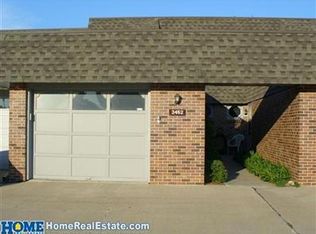 3452 Neerpark Dr, Lincoln, NE 68506