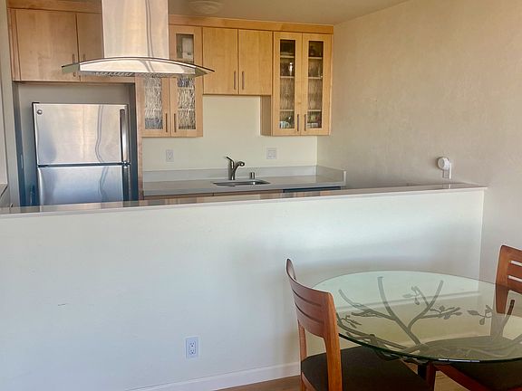 4th image of 1 Kelton Ct APT 3E