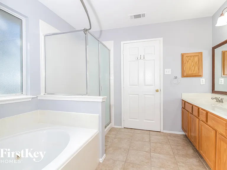 3700 Dunlavy Rd — Photo 10
