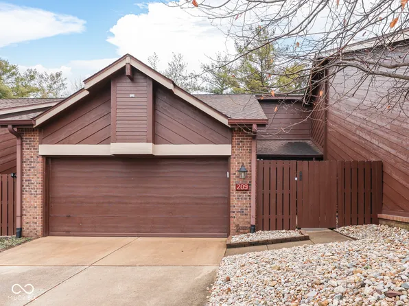 209 Brighton Ct, Greenwood, IN 46143