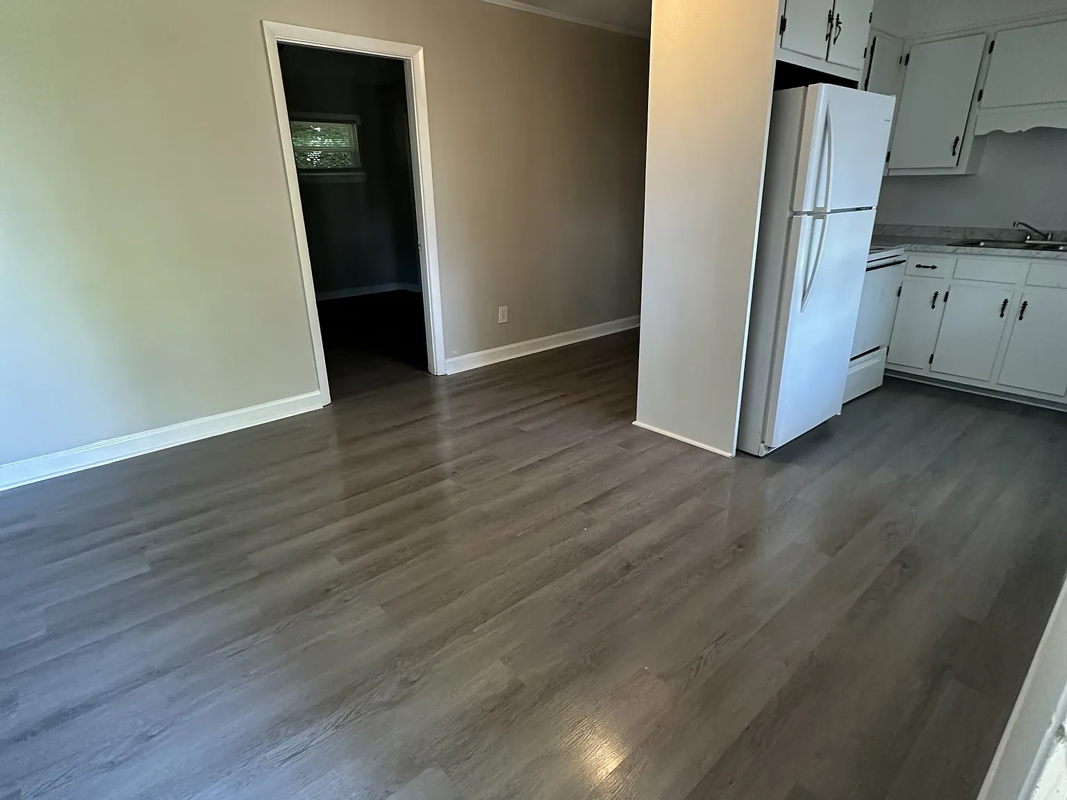 1 bed, $775 — Photo 1