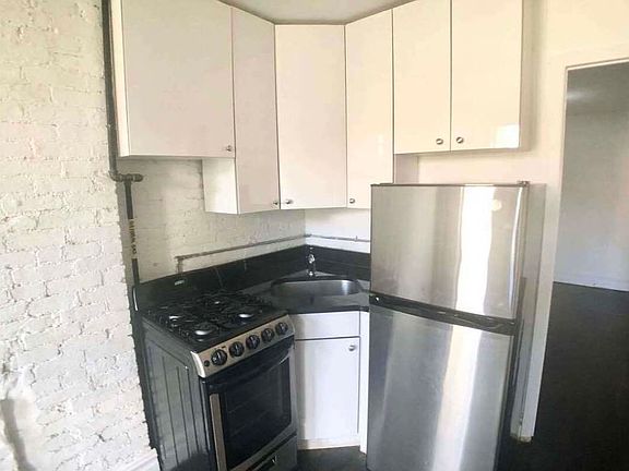 3rd image of 269 E 10th St #14B