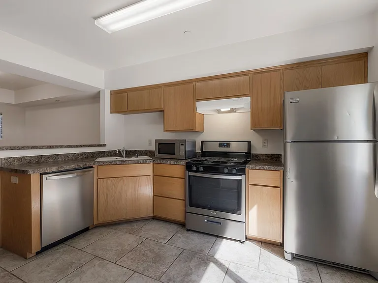 406 Nord Ave — Photo 27