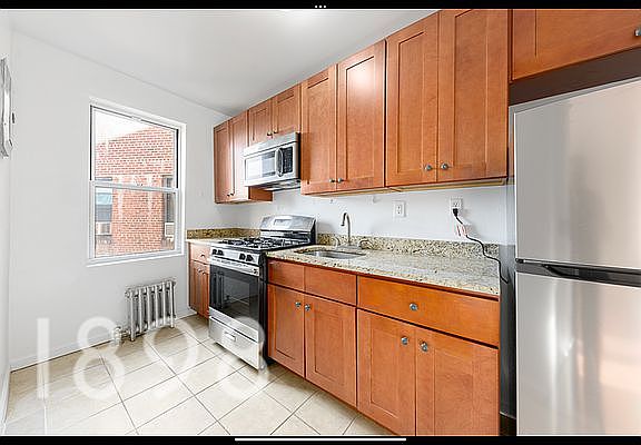 2nd image of 41-45 52nd St #6H