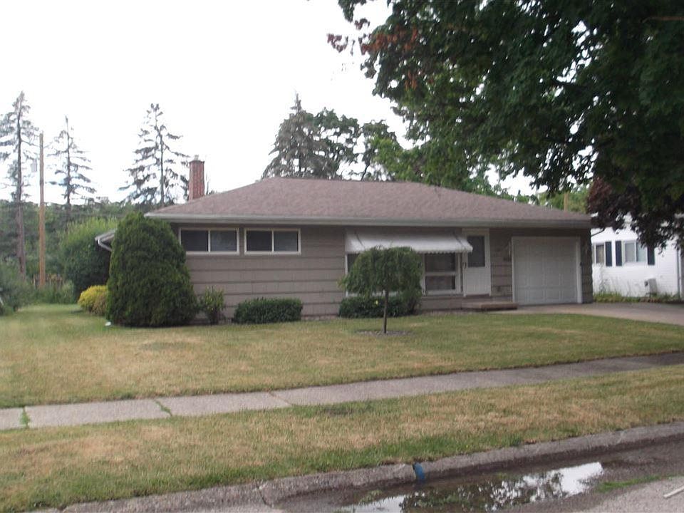 1st image of 1045 Washburn Pl E