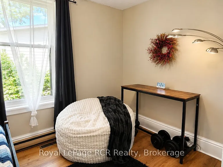 526 Alice St — Photo 11