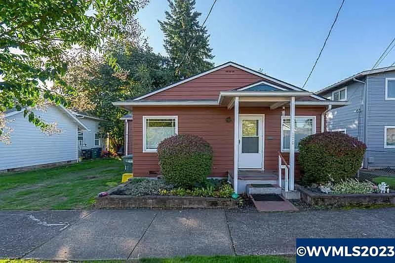 170 Monmouth Ave S photo 1