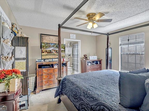 2nd image of 201 Culpepper St