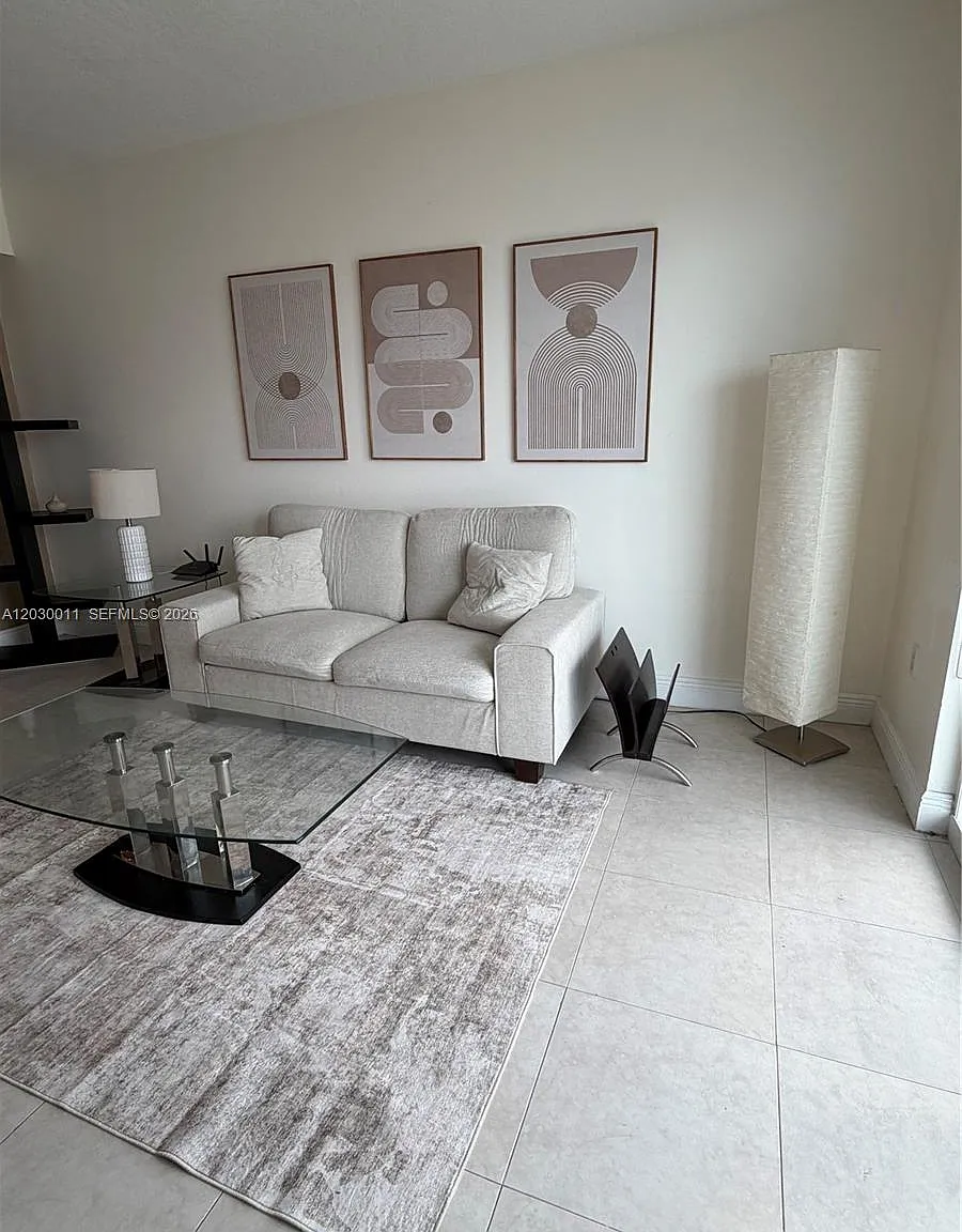 1800 Biscayne Plaza Condo — Photo 3