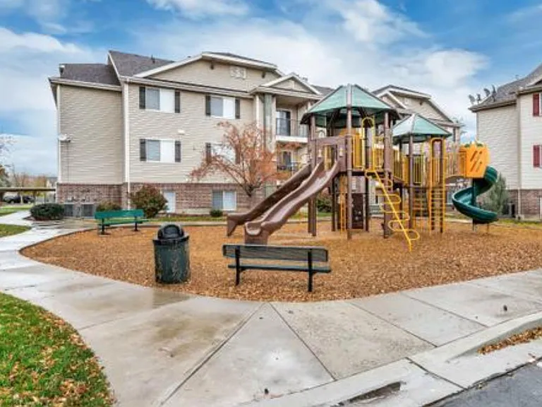 8084 N Ridge Loop E #F6 — Photo 4