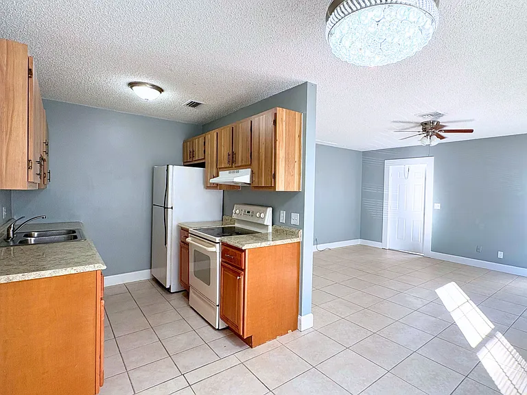 5855 S 37th St #5857 — Photo 5