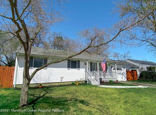 507 Maple St, Lakehurst, NJ 08733