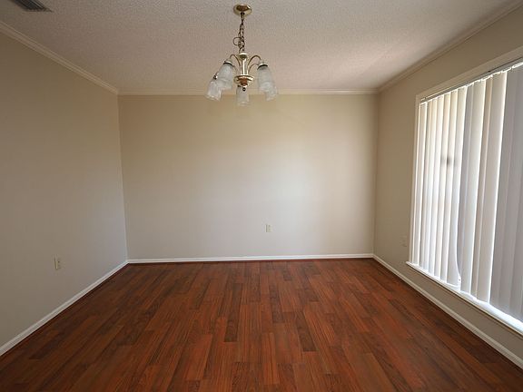 3rd image of 5067 Pearl Davis Rd