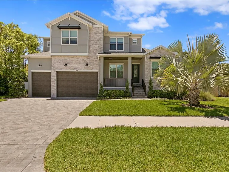 209 S Shore Crest Dr — Photo 3