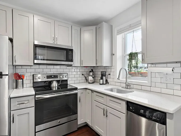 512 N Holly St #1 — Photo 15