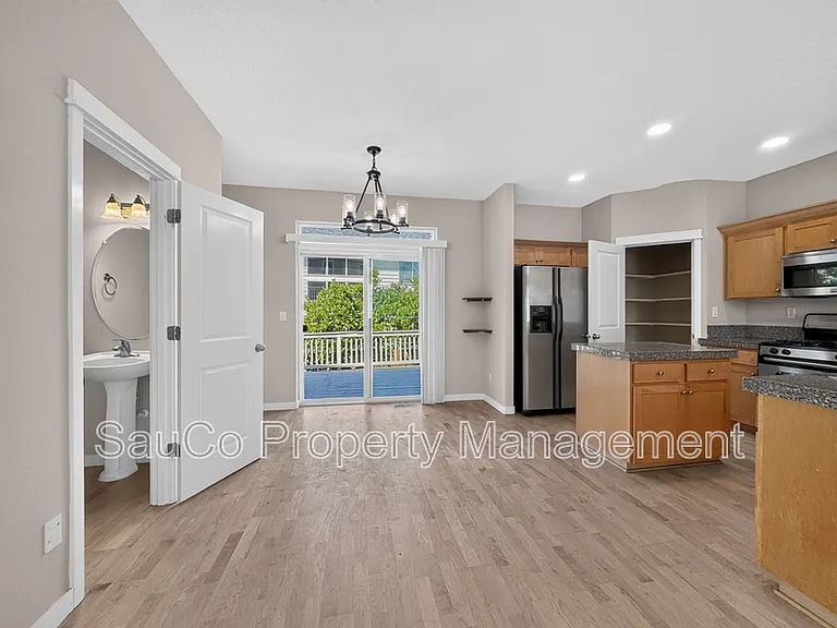 5073 NW 149th Ter — Photo 7
