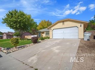 2624 Sunflower Dr, Nampa, ID 83686