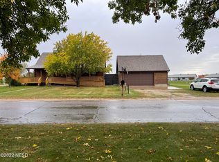407 13th St NW, Watertown, SD 57201