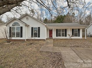 1336 Bells Knox Rd, Charlotte, NC 28214