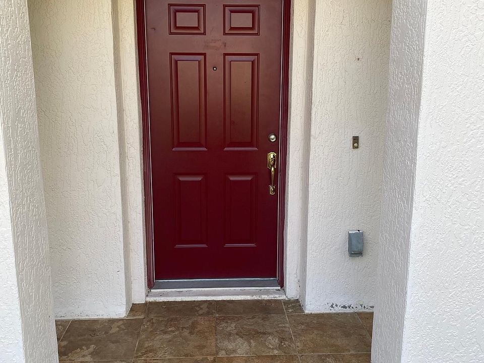 1st image of 207 Rotonda Blvd W APT C