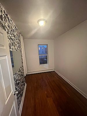 5th image of 295 Clifton Pl #2