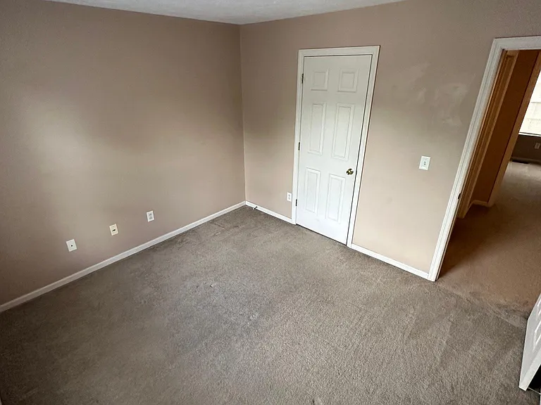 150 Mynhier Rd #6 — Photo 7