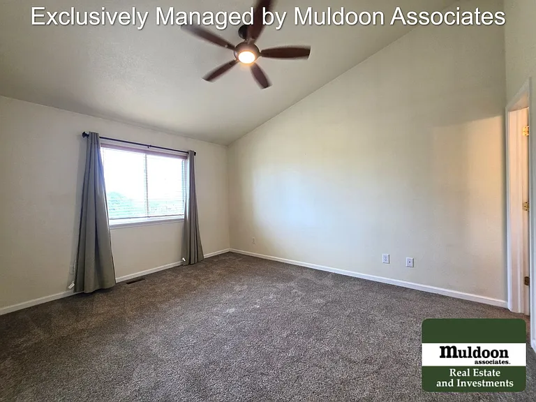 7599 Sailwind Dr — Photo 14