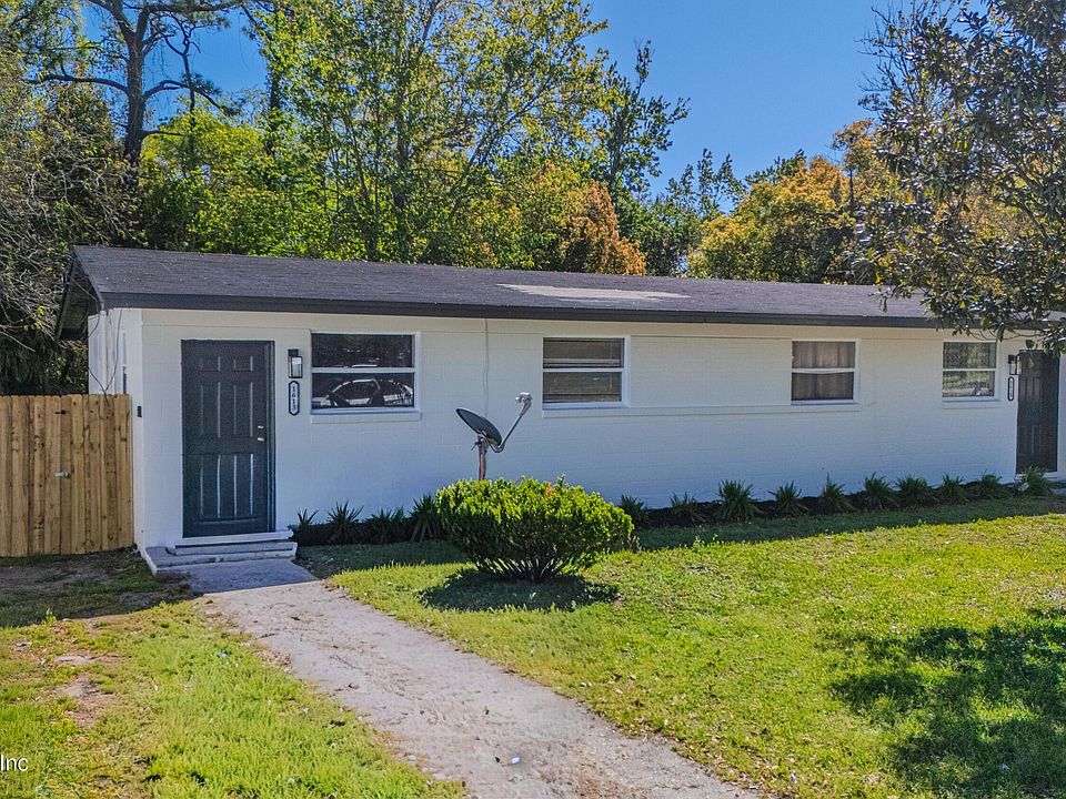 1st image of 1613 BROOKVIEW Drive S