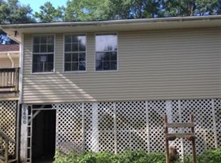 6400 North St, Ocean Springs, MS 39564