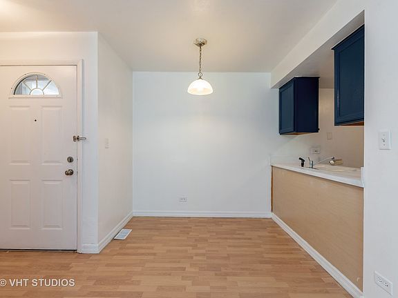2nd image of 1850 Huntington Blvd APT B