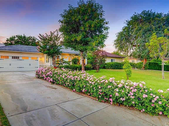 2nd image of 923 Palo Alto Dr