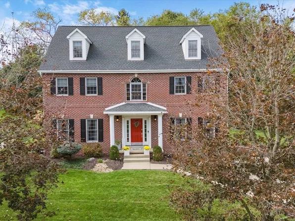 102 Drake Dr, Wexford, PA 15090