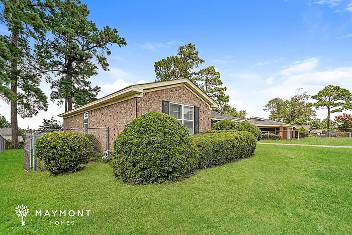 3517 Primrose Dr — Photo 3