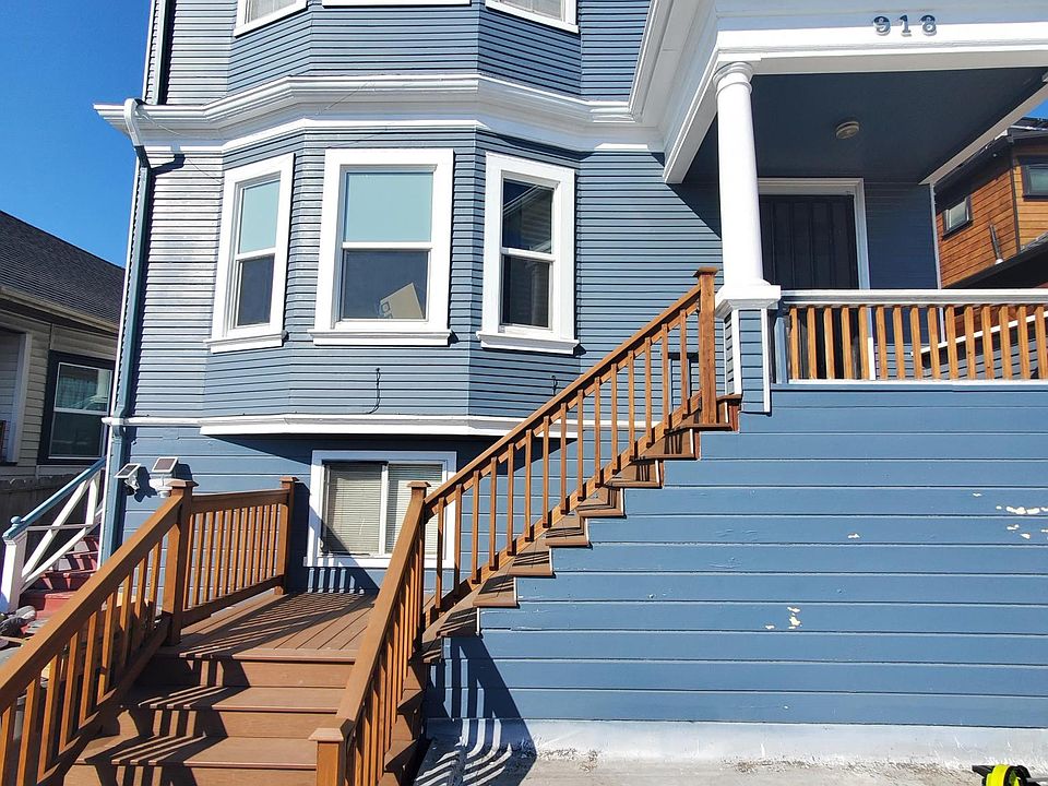1st image of 918 E 18th St