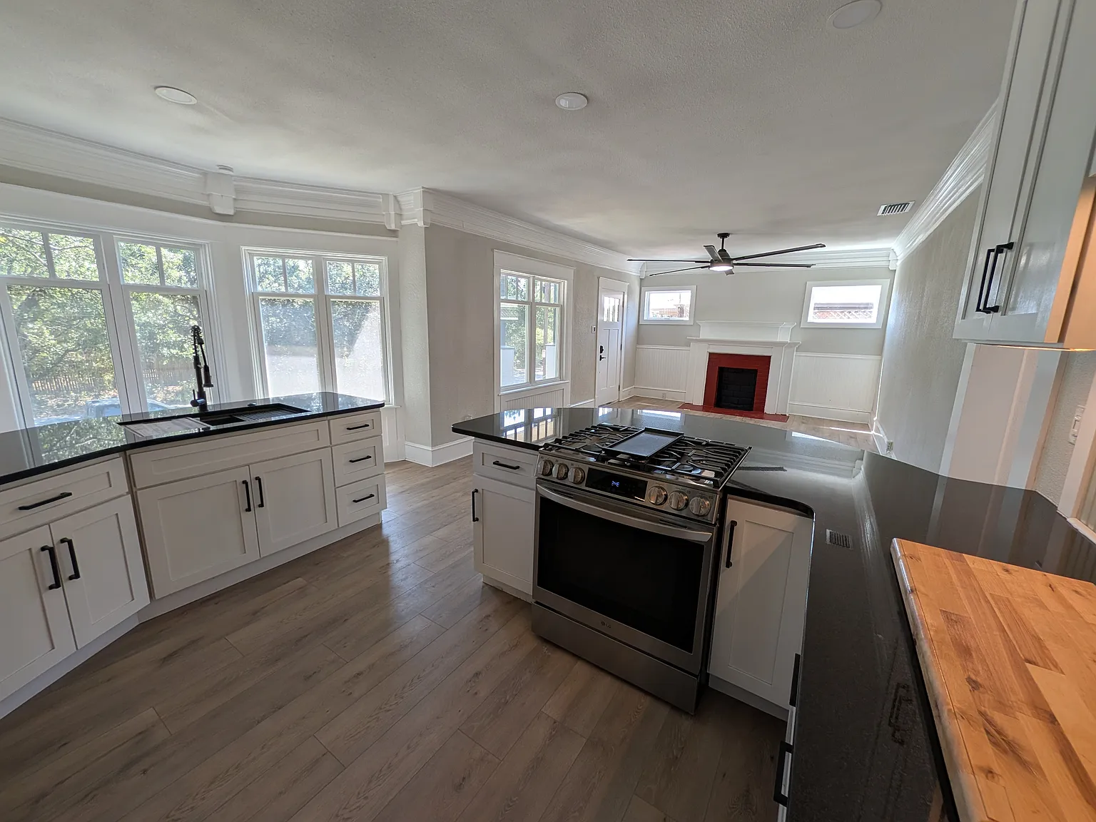 3 bed, 2000 sqft, $2,600 — Photo 3