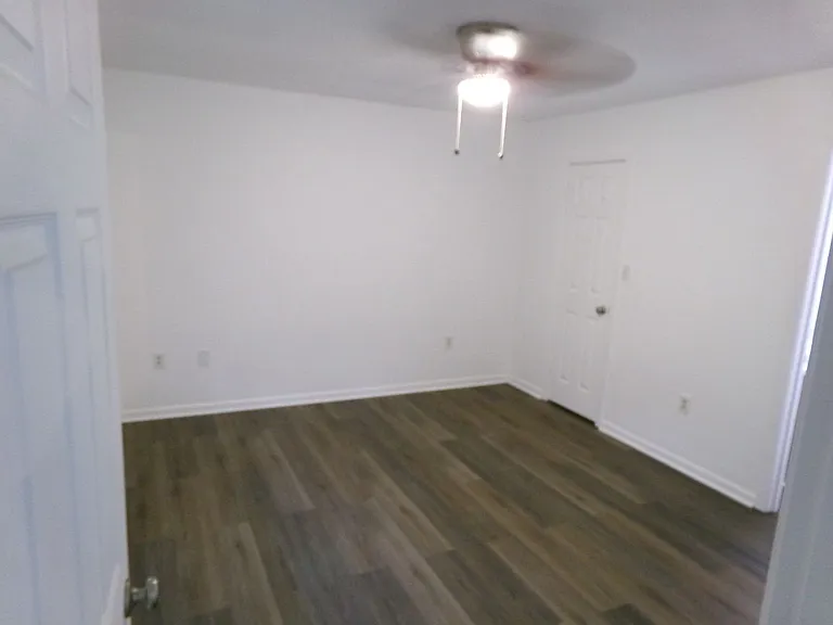 14299 Peterson Ln — Photo 13