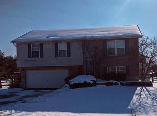 210 Robin Ave, Mount Orab, OH 45154