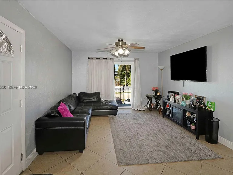 1275 W 35th St #45B — Photo 9
